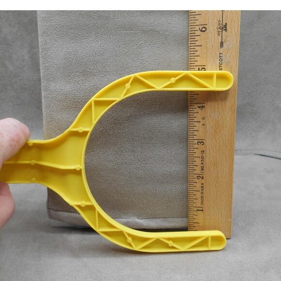 Yellow Pan Pusher Replacement Vintage 1972 Easy Bake Oven General Mills Kenner - Picture 4 of 5